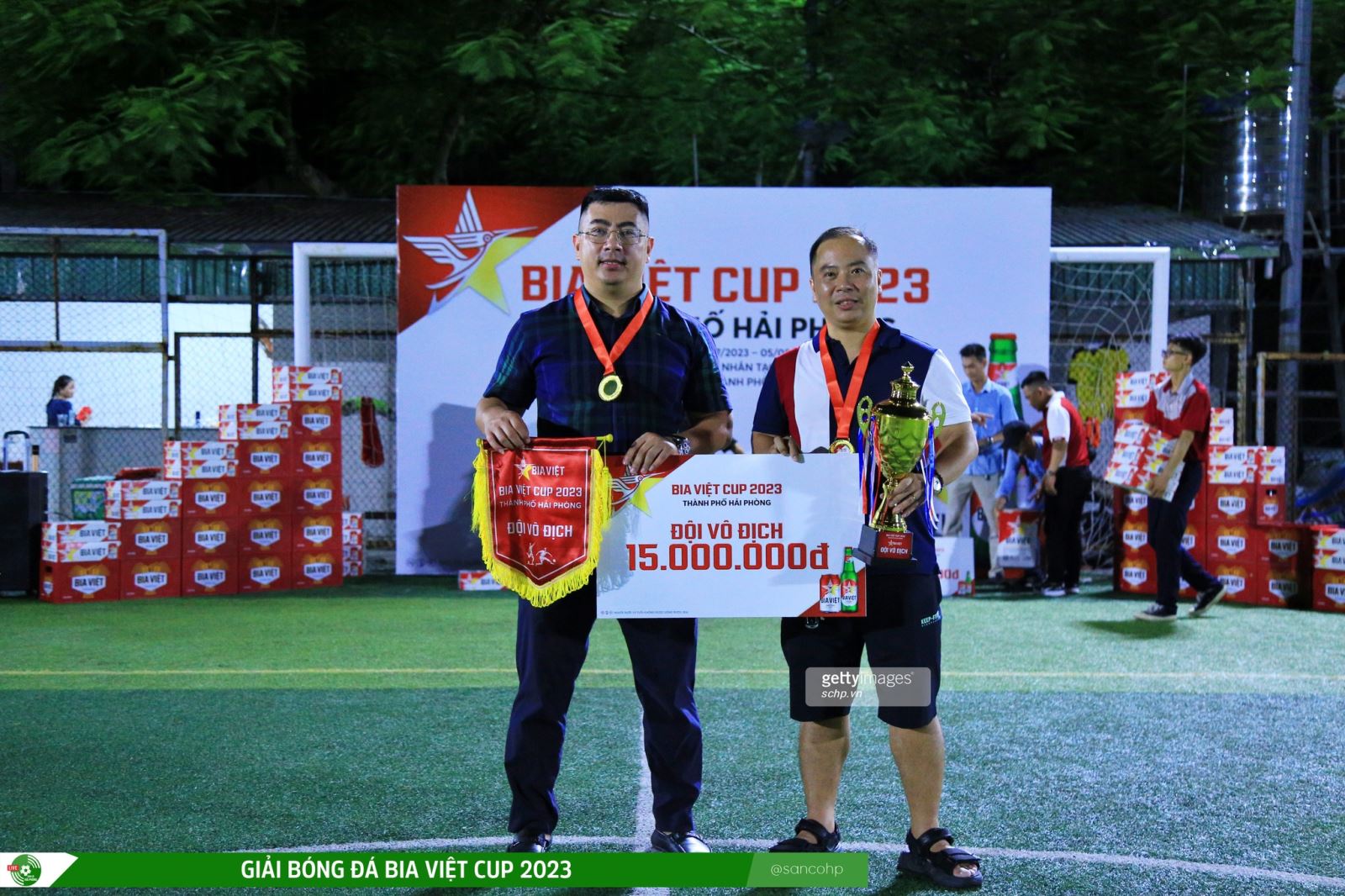 Bản tin TT: Doanh nhân Vũ Võ HP với niềm đam mê bóng đá  - FC MSM VVHP dành Cup vô địch giải Bia Việt 2023